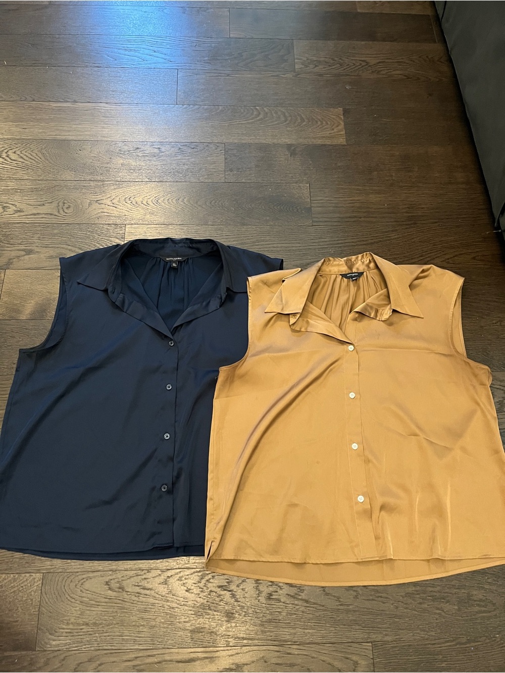 Lot of 2 Banana Republic Factory Silky Sleeveless Blouses XL Navy & Bronze